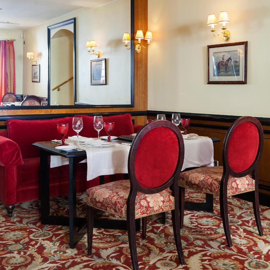Narutis Hotel - Small Luxury Hotels Of The World Vilnius Exterior photo Restaurant