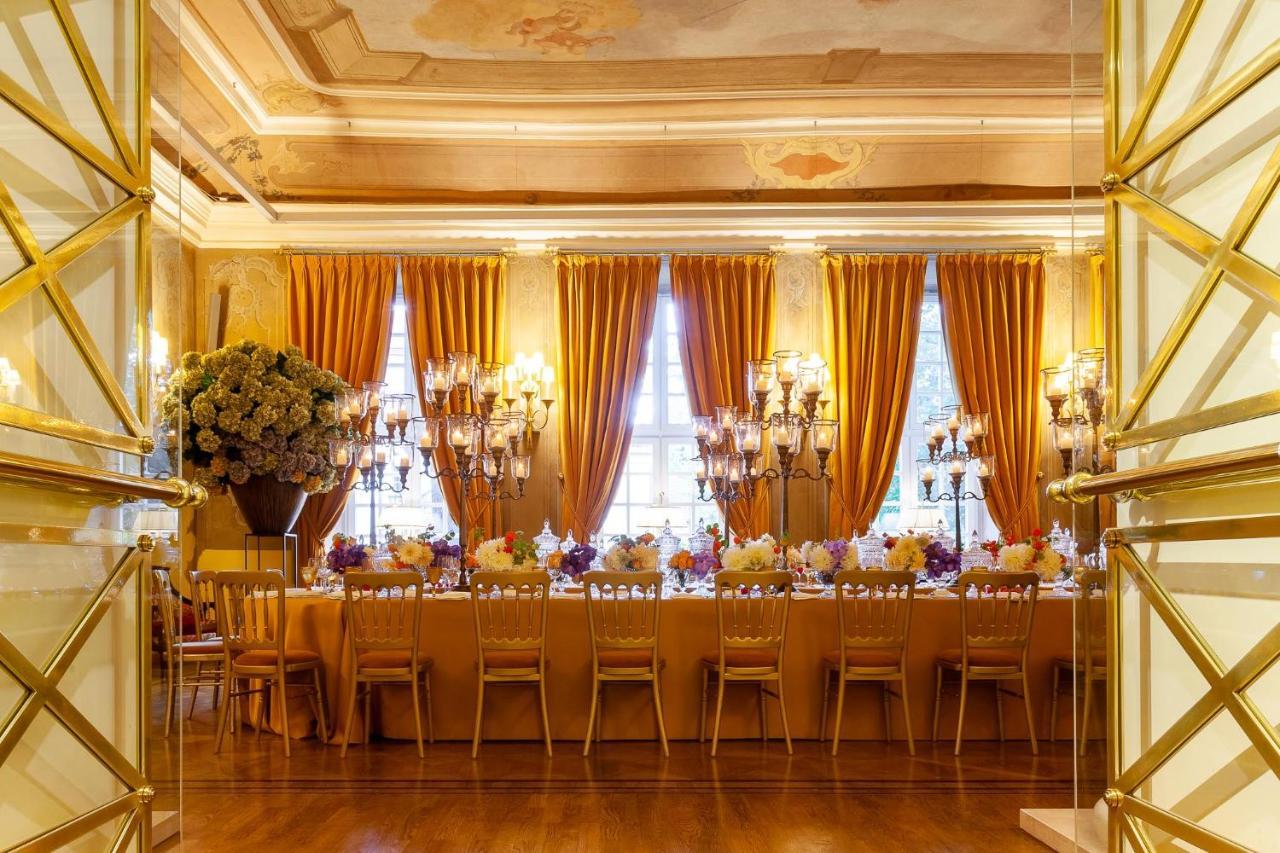 Narutis Hotel - Small Luxury Hotels Of The World Vilnius Exterior photo The ballroom
