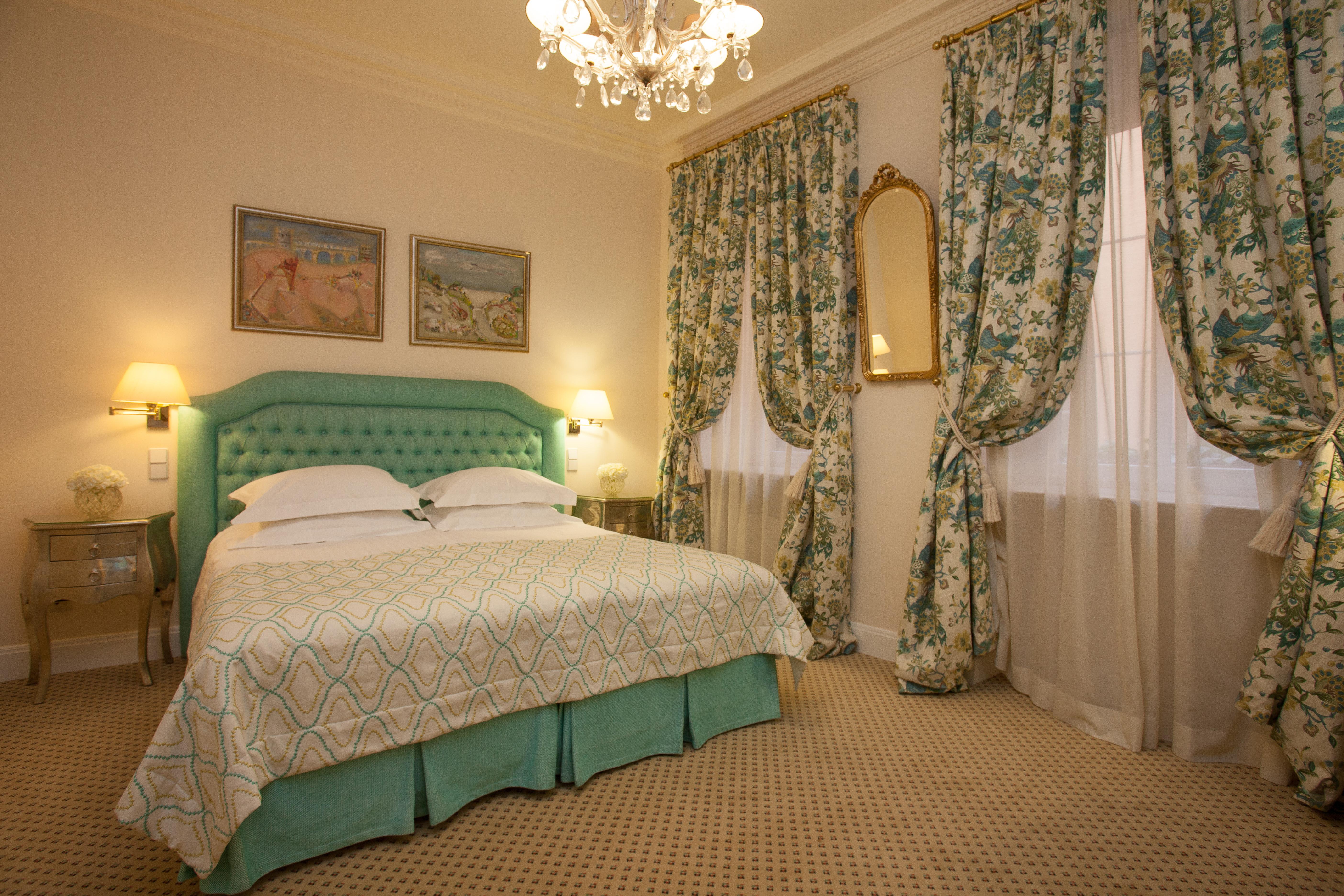 Narutis Hotel - Small Luxury Hotels Of The World Vilnius Exterior photo A bedroom at the hotel